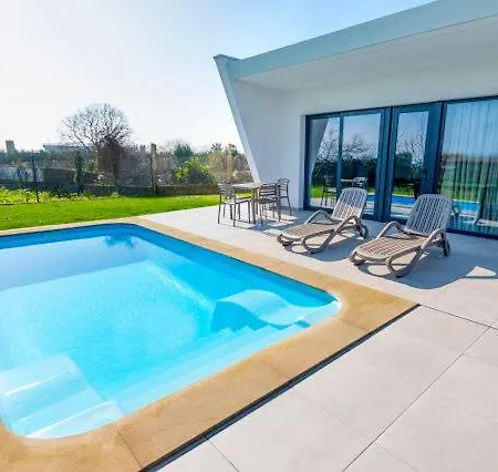 Cardas Villa
